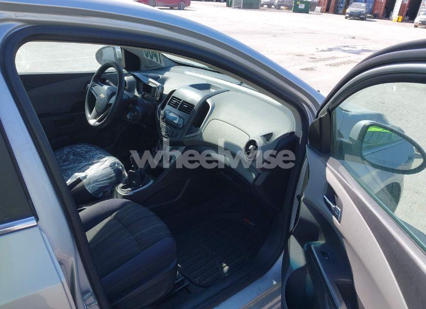 Photo 5 of 2012 Chevrolet Sonic 1LT (VIN 1G1JD5SH7C4160567)