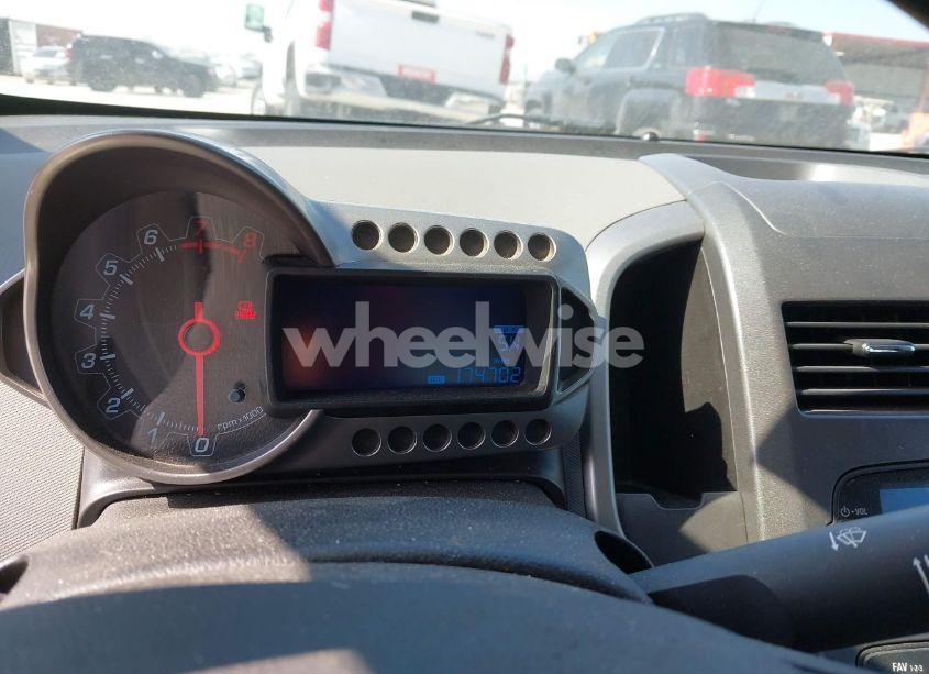 Photo 7 of 2012 Chevrolet Sonic 1LT (VIN 1G1JD5SH7C4160567)