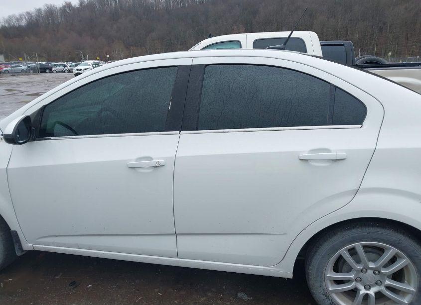 Photo 14 of 2014 Chevrolet Sonic LT MANUAL (VIN 1G1JD5SH7E4145280)