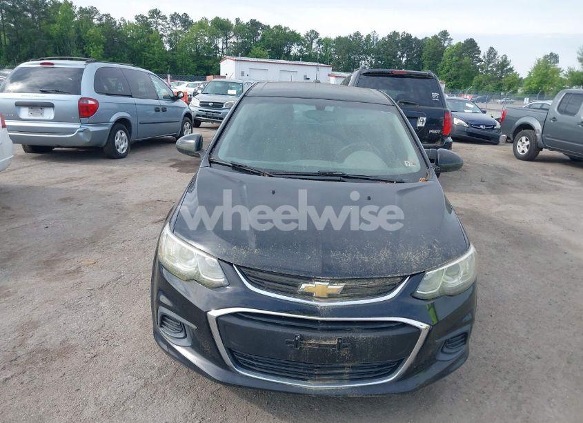 Photo 6 of 2017 Chevrolet Sonic LT AUTO (VIN 1G1JD5SH7H4101249)