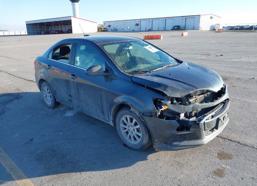 2018 Chevrolet Sonic LT AUTO (VIN 1G1JD5SH7J4117778) main photo