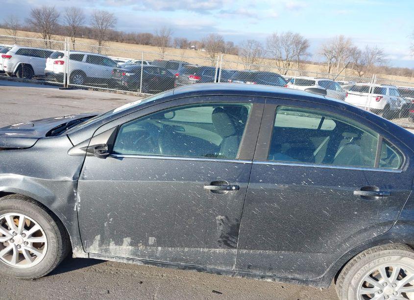 Photo 15 of 2018 Chevrolet Sonic LT AUTO (VIN 1G1JD5SH7J4117778)