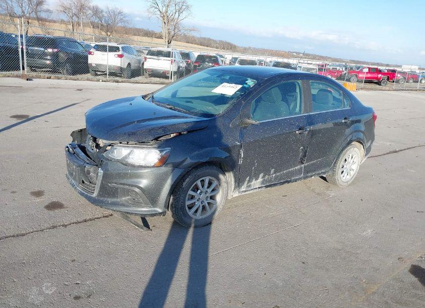 Photo 2 of 2018 Chevrolet Sonic LT AUTO (VIN 1G1JD5SH7J4117778)