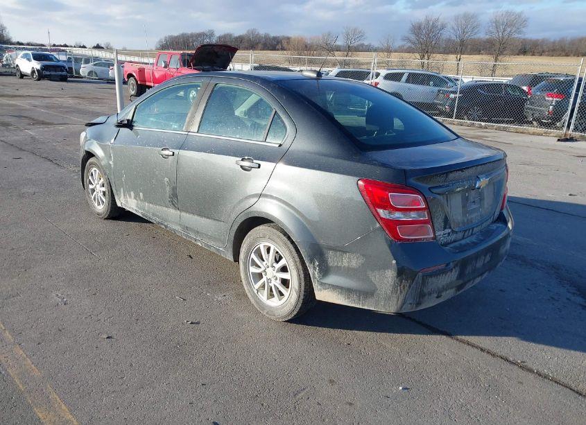 Photo 3 of 2018 Chevrolet Sonic LT AUTO (VIN 1G1JD5SH7J4117778)