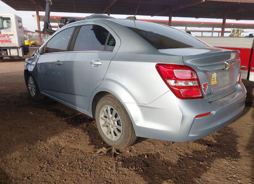 Photo 3 of 2018 Chevrolet Sonic LT AUTO (VIN 1G1JD5SH7J4124570)