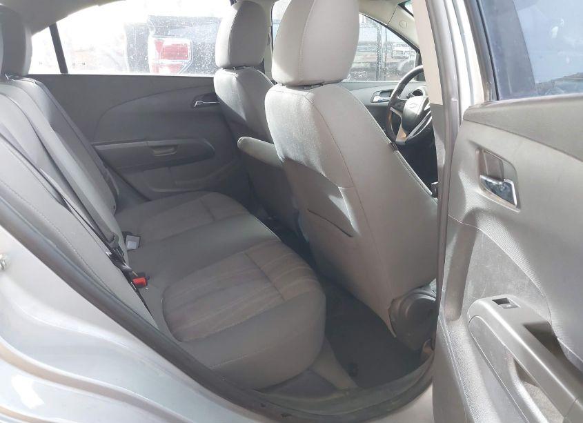 Photo 8 of 2018 Chevrolet Sonic LT AUTO (VIN 1G1JD5SH7J4124570)