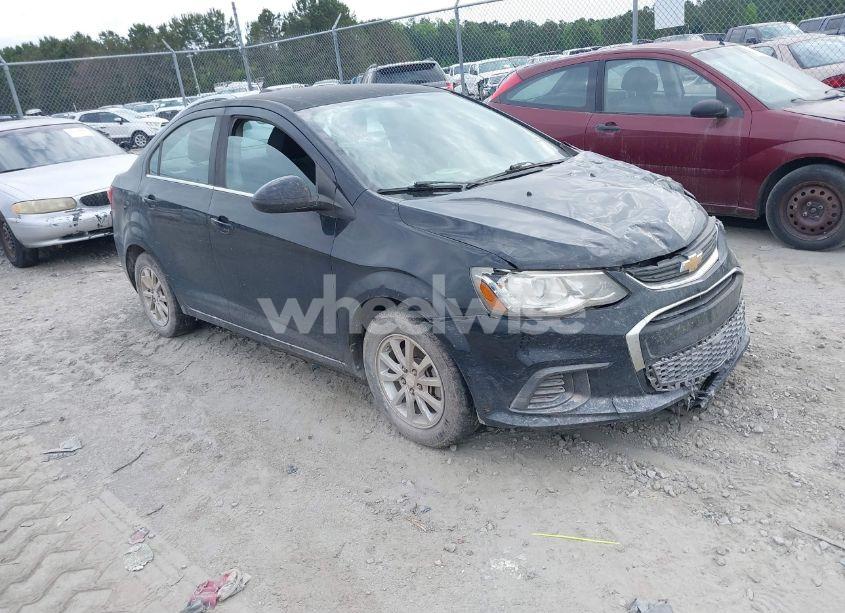 2017 Chevrolet Sonic LT AUTO (VIN 1G1JD5SH8H4124958) main photo