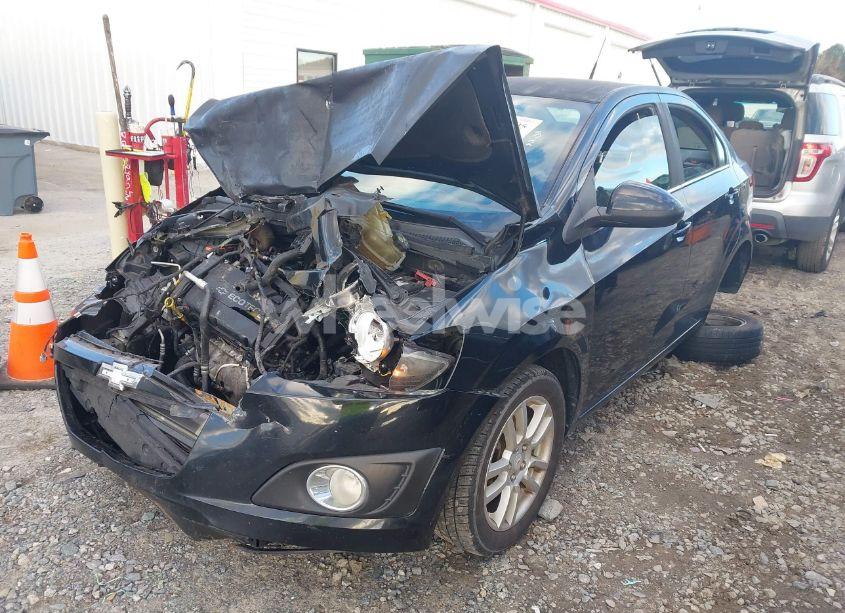 Photo 2 of 2012 Chevrolet Sonic 1LT (VIN 1G1JD5SH9C4123097)