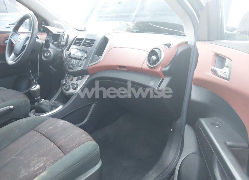 Photo 5 of 2012 Chevrolet Sonic 1LT (VIN 1G1JD5SH9C4123097)