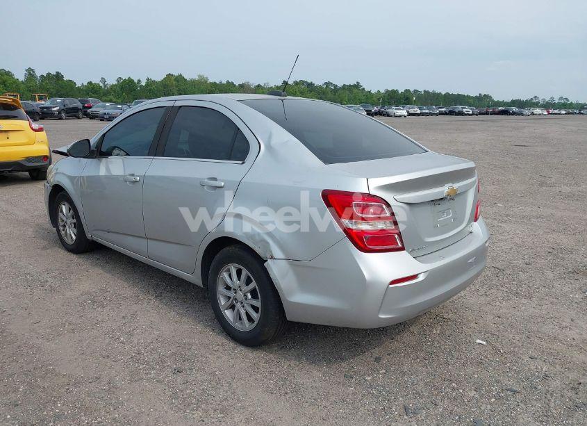 Photo 3 of 2017 Chevrolet Sonic LT AUTO (VIN 1G1JD5SH9H4118098)