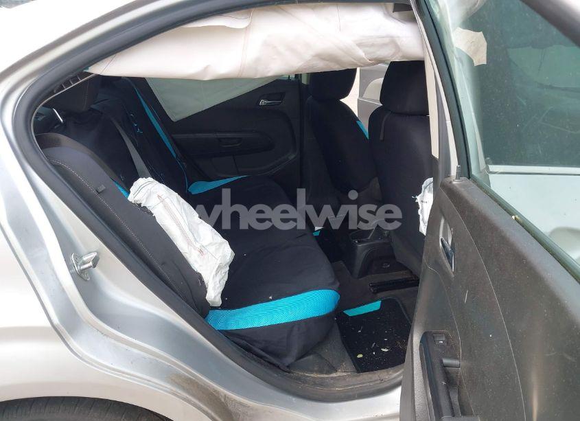 Photo 8 of 2017 Chevrolet Sonic LT AUTO (VIN 1G1JD5SH9H4118098)