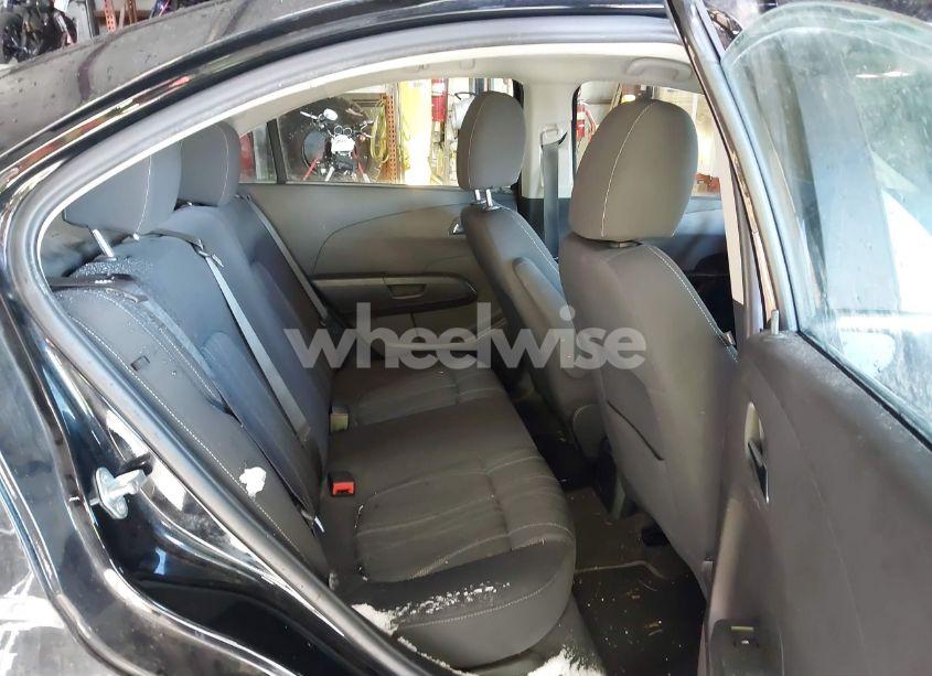 Photo 8 of 2018 Chevrolet Sonic LT AUTO (VIN 1G1JD5SH9J4100805)