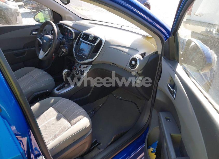 Photo 5 of 2017 Chevrolet Sonic LT AUTO (VIN 1G1JD5SHXH4168718)