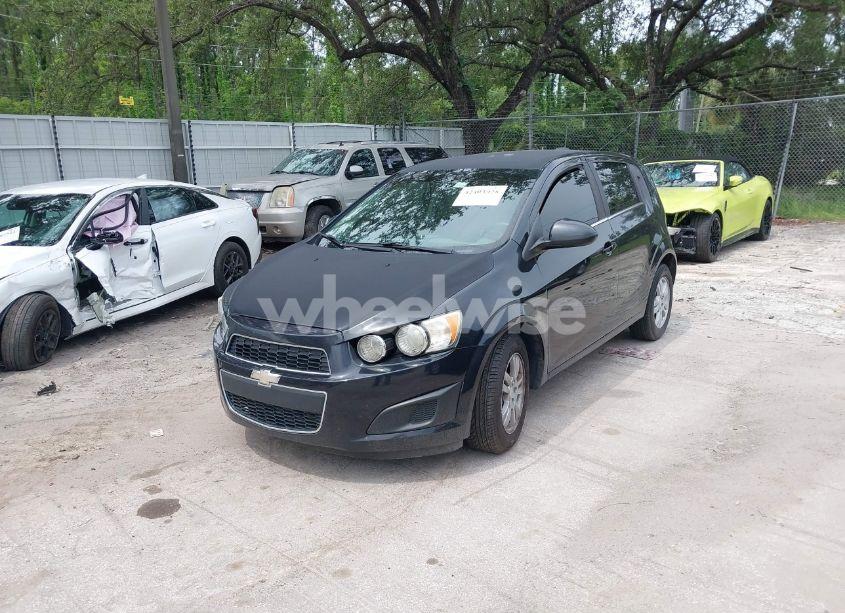 Photo 2 of 2015 Chevrolet Sonic LT MANUAL (VIN 1G1JD6SB0F4157600)
