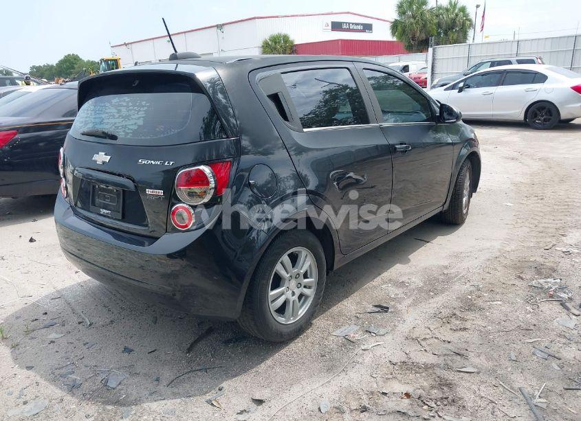 Photo 4 of 2015 Chevrolet Sonic LT MANUAL (VIN 1G1JD6SB0F4157600)