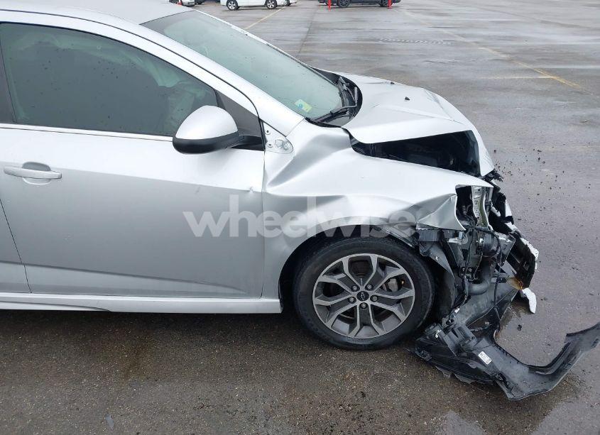 Photo 17 of 2020 Chevrolet Sonic FWD LT 5-DOOR (VIN 1G1JD6SB0L4136676)