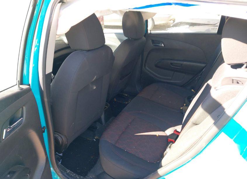 Photo 8 of 2020 Chevrolet Sonic FWD LT 5-DOOR (VIN 1G1JD6SB0L4140985)