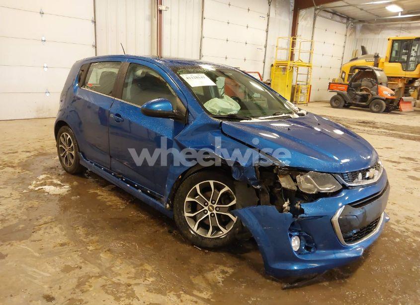 2017 Chevrolet Sonic LT AUTO (VIN 1G1JD6SB1H4104553) main photo