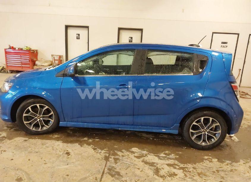 Photo 14 of 2017 Chevrolet Sonic LT AUTO (VIN 1G1JD6SB1H4104553)