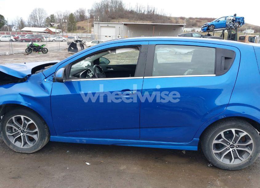 Photo 14 of 2020 Chevrolet Sonic (VIN 1G1JD6SB1L4139893)