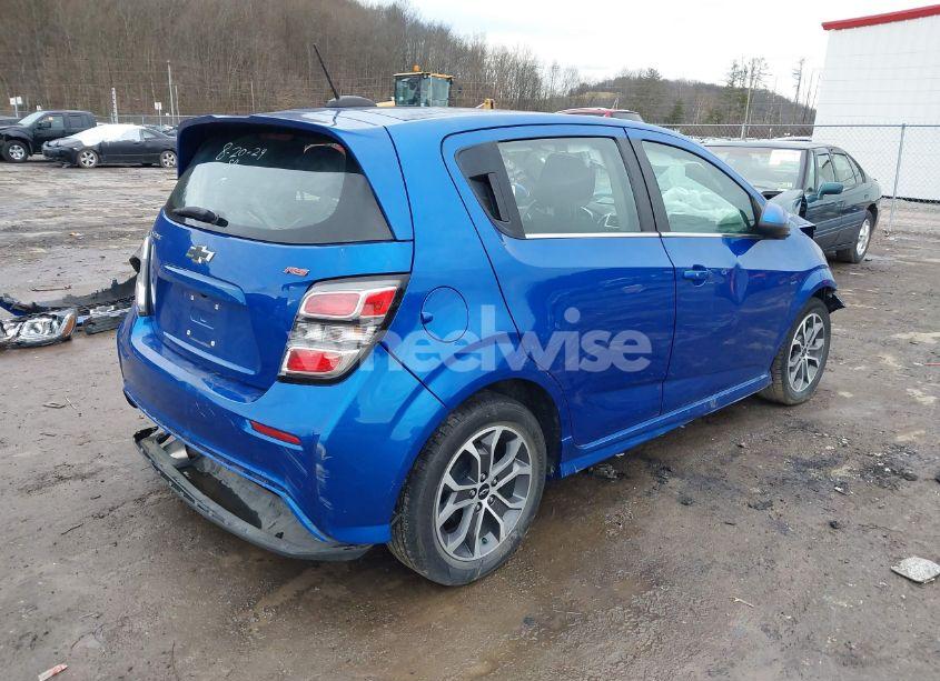 Photo 4 of 2020 Chevrolet Sonic (VIN 1G1JD6SB1L4139893)
