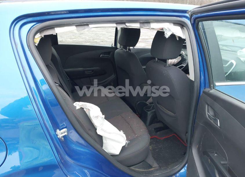 Photo 8 of 2020 Chevrolet Sonic (VIN 1G1JD6SB1L4139893)