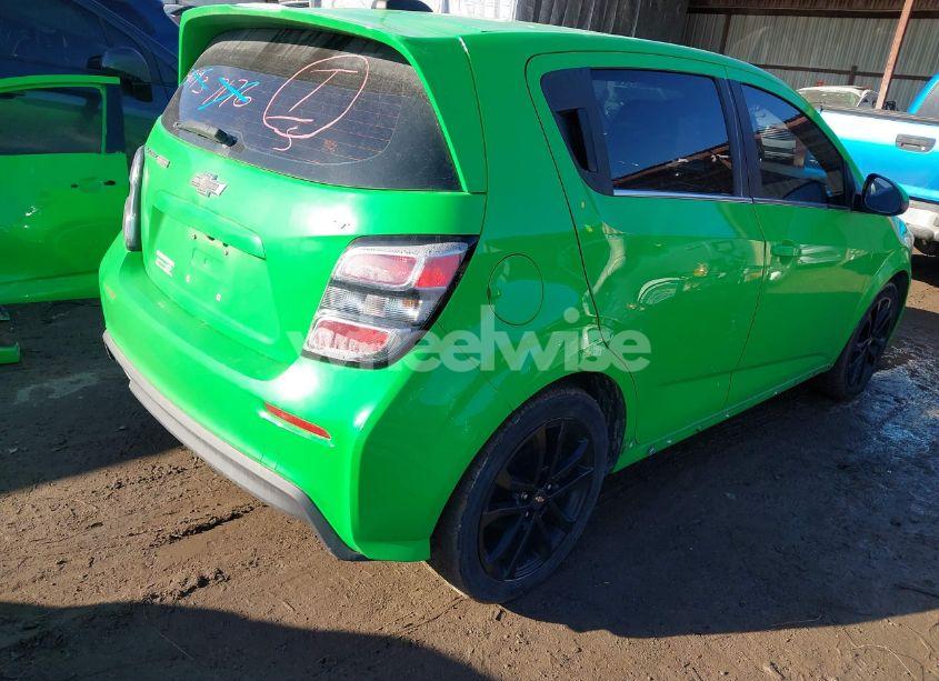 Photo 4 of 2017 Chevrolet Sonic LT AUTO (VIN 1G1JD6SB3H4150384)