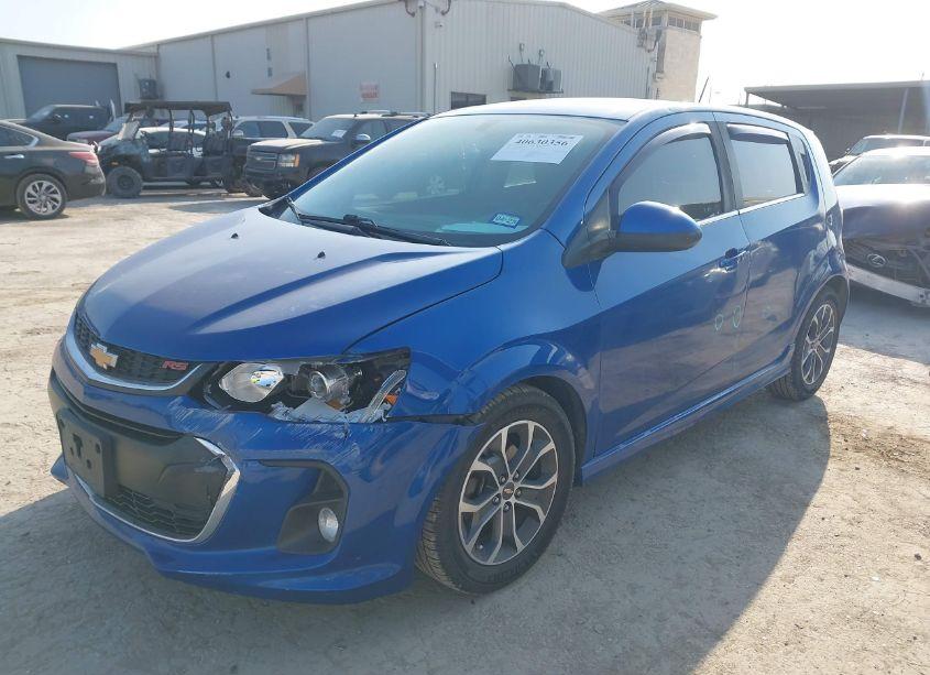 Photo 2 of 2017 Chevrolet Sonic LT AUTO (VIN 1G1JD6SB3H4156055)