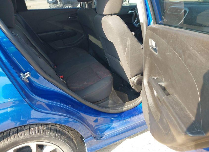 Photo 8 of 2017 Chevrolet Sonic LT AUTO (VIN 1G1JD6SB3H4156055)