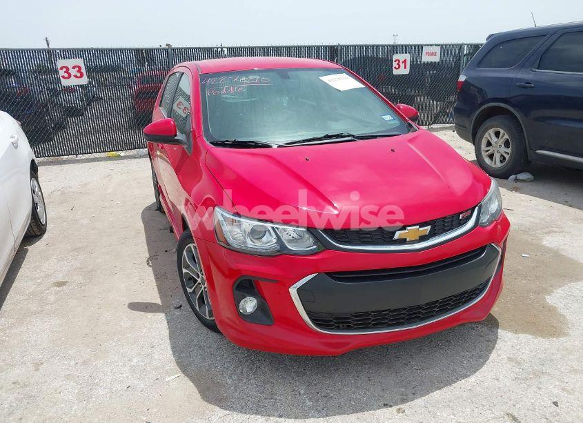 2019 Chevrolet Sonic LT AUTO (VIN 1G1JD6SB4K4133956) main photo