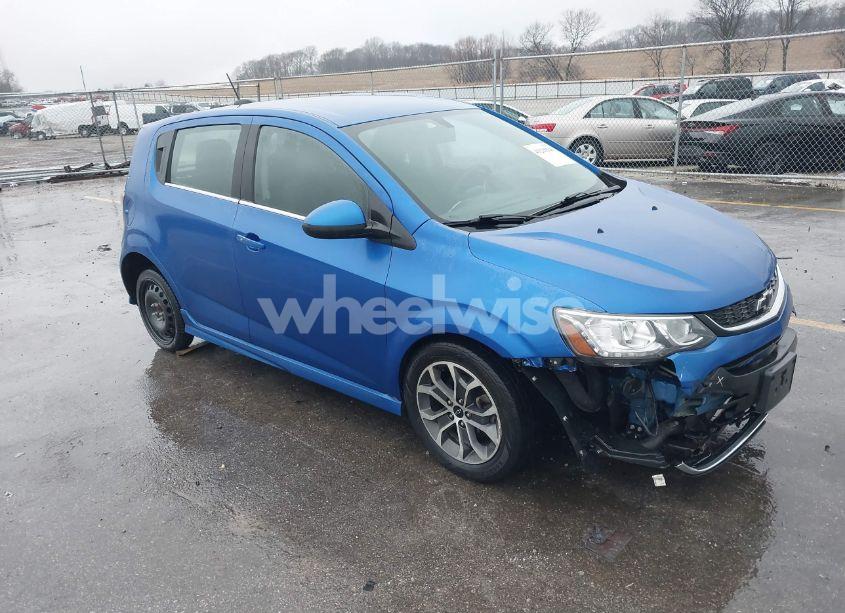 2020 Chevrolet Sonic FWD LT 5-DOOR (VIN 1G1JD6SB4L4107200) main photo