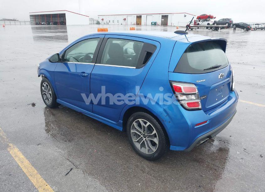 Photo 3 of 2020 Chevrolet Sonic FWD LT 5-DOOR (VIN 1G1JD6SB4L4107200)