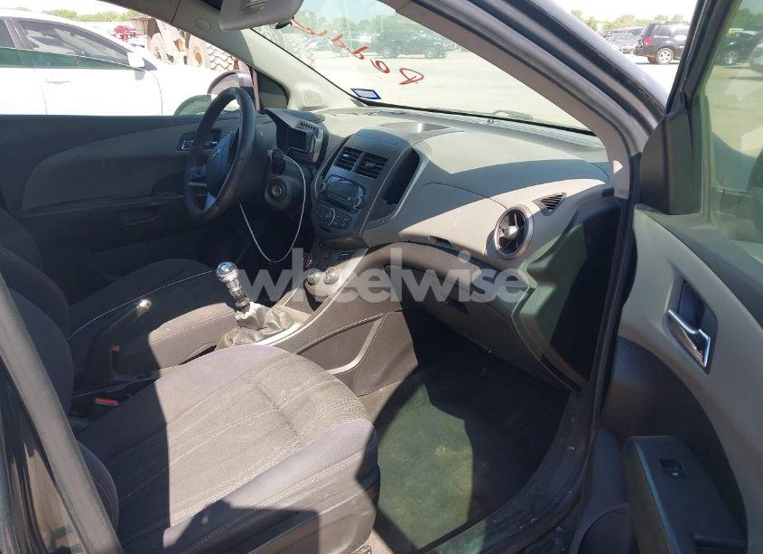 Photo 5 of 2012 Chevrolet Sonic 1LT (VIN 1G1JD6SB6C4202518)