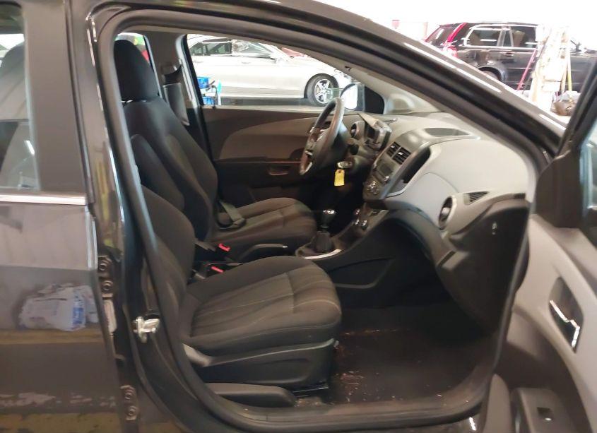 Photo 5 of 2015 Chevrolet Sonic LT MANUAL (VIN 1G1JD6SB7F4131320)