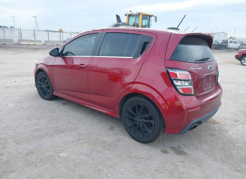 Photo 3 of 2018 Chevrolet Sonic LT AUTO (VIN 1G1JD6SB8J4131030)