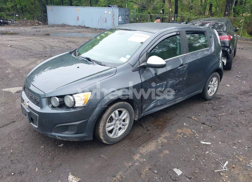 Photo 6 of 2013 Chevrolet Sonic LT MANUAL (VIN 1G1JD6SB9D4106495)