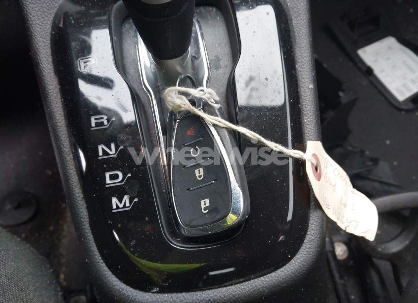 Photo 11 of 2018 Chevrolet Sonic LT AUTO (VIN 1G1JD6SB9J4112647)