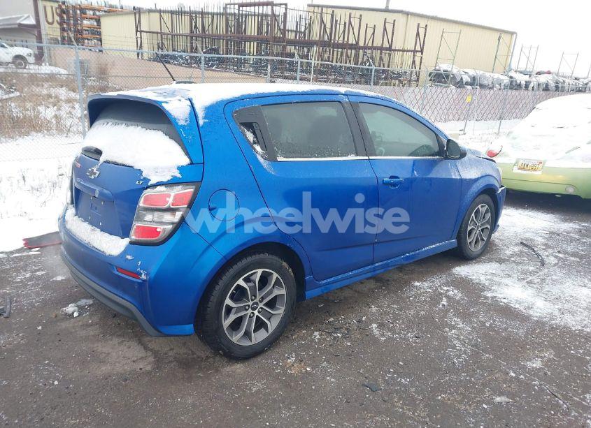 Photo 4 of 2018 Chevrolet Sonic LT AUTO (VIN 1G1JD6SB9J4112647)