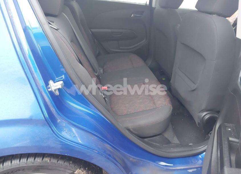 Photo 8 of 2018 Chevrolet Sonic LT AUTO (VIN 1G1JD6SB9J4112647)