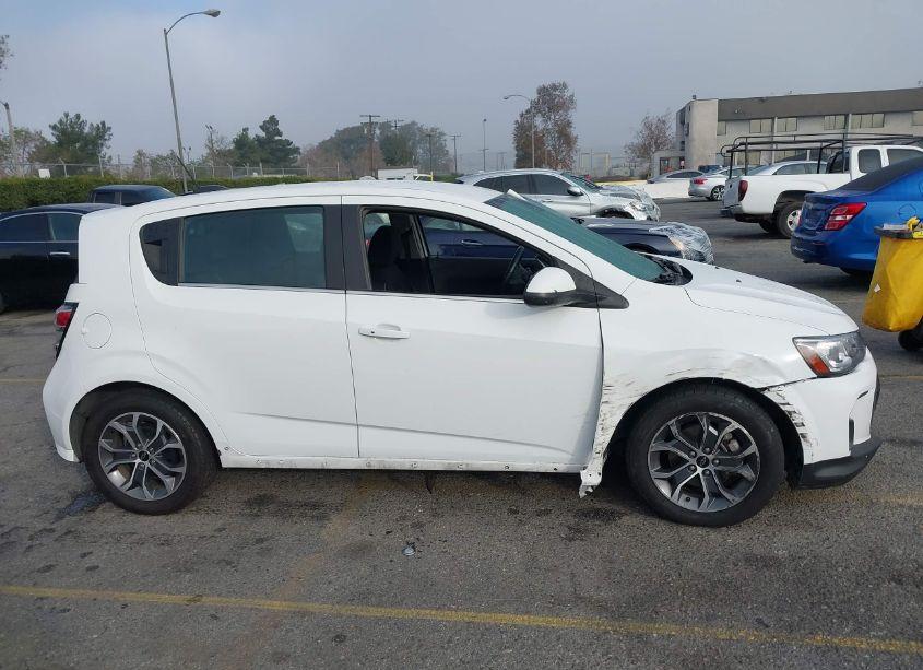 Photo 14 of 2019 Chevrolet Sonic LT AUTO (VIN 1G1JD6SB9K4132768)