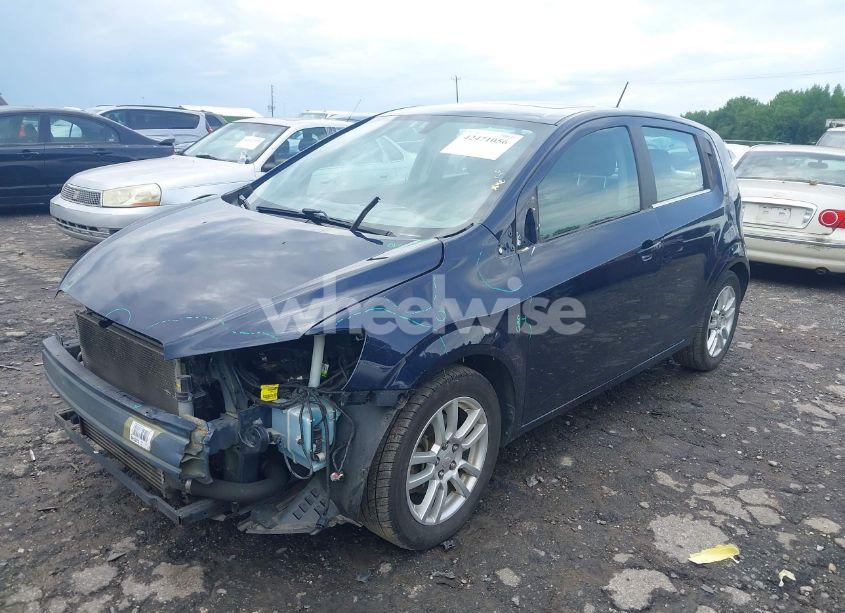 Photo 2 of 2015 Chevrolet Sonic LT MANUAL (VIN 1G1JD6SBXF4146927)