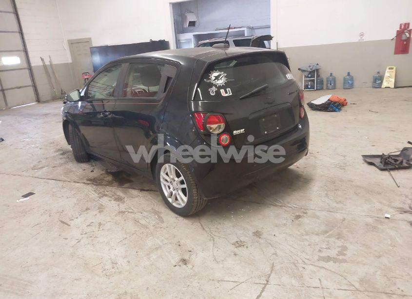 Photo 3 of 2015 Chevrolet Sonic LT MANUAL (VIN 1G1JD6SBXF4178941)