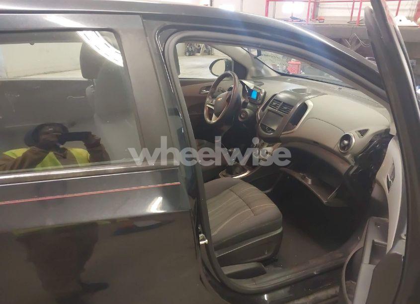 Photo 5 of 2015 Chevrolet Sonic LT MANUAL (VIN 1G1JD6SBXF4178941)