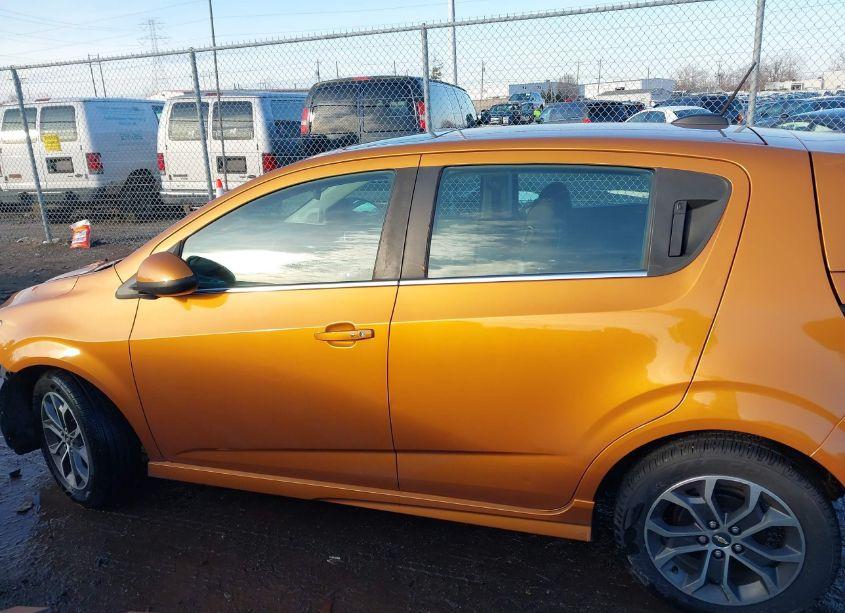 Photo 14 of 2017 Chevrolet Sonic LT AUTO (VIN 1G1JD6SBXH4110495)