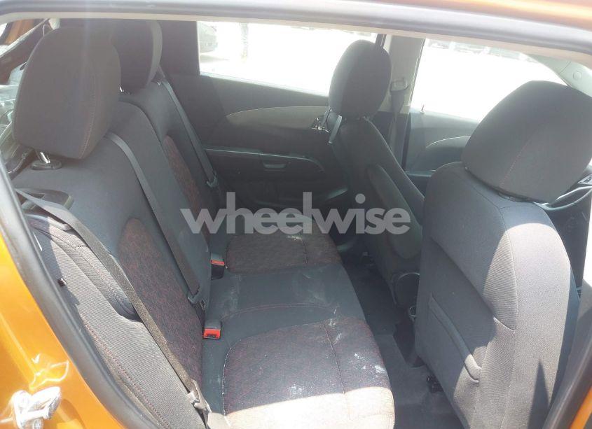 Photo 8 of 2017 Chevrolet Sonic LT AUTO (VIN 1G1JD6SG0H4117449)