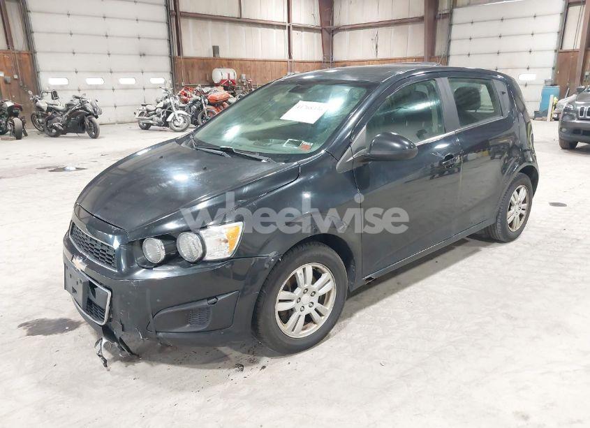 Photo 2 of 2013 Chevrolet Sonic LT MANUAL (VIN 1G1JD6SG3D4253665)