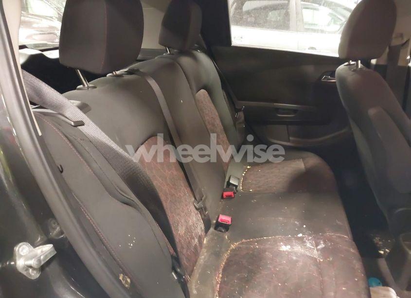 Photo 8 of 2017 Chevrolet Sonic LT AUTO (VIN 1G1JD6SG6H4147801)