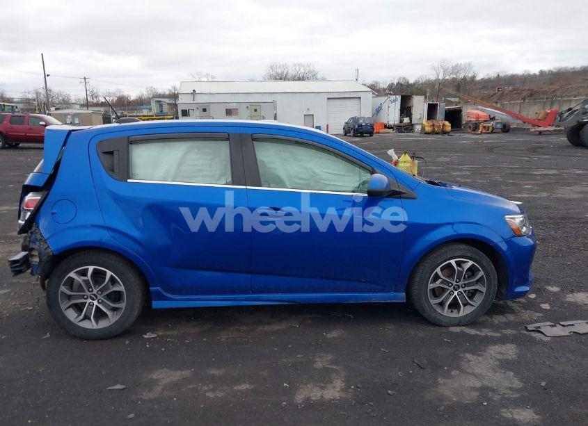 Photo 13 of 2018 Chevrolet Sonic LT AUTO (VIN 1G1JD6SG6J4116022)
