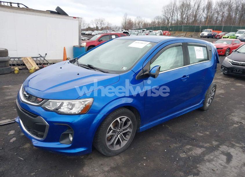 Photo 2 of 2018 Chevrolet Sonic LT AUTO (VIN 1G1JD6SG6J4116022)
