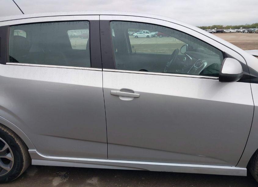 Photo 13 of 2018 Chevrolet Sonic LT AUTO (VIN 1G1JD6SG8J4118841)